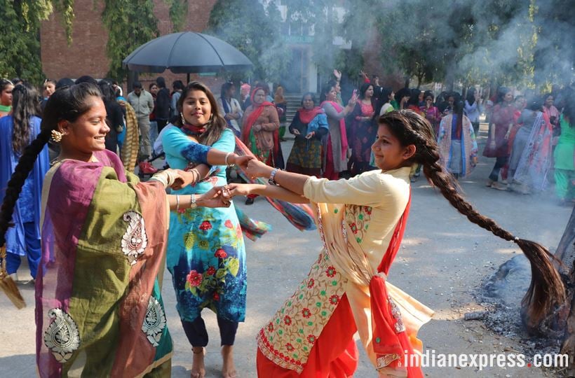 lohri, lohi photos, lohri images, lohri celebrations, lohri festival, lohri celebration photos, india lohri photos, lohri 2018, indian festivals, indian express