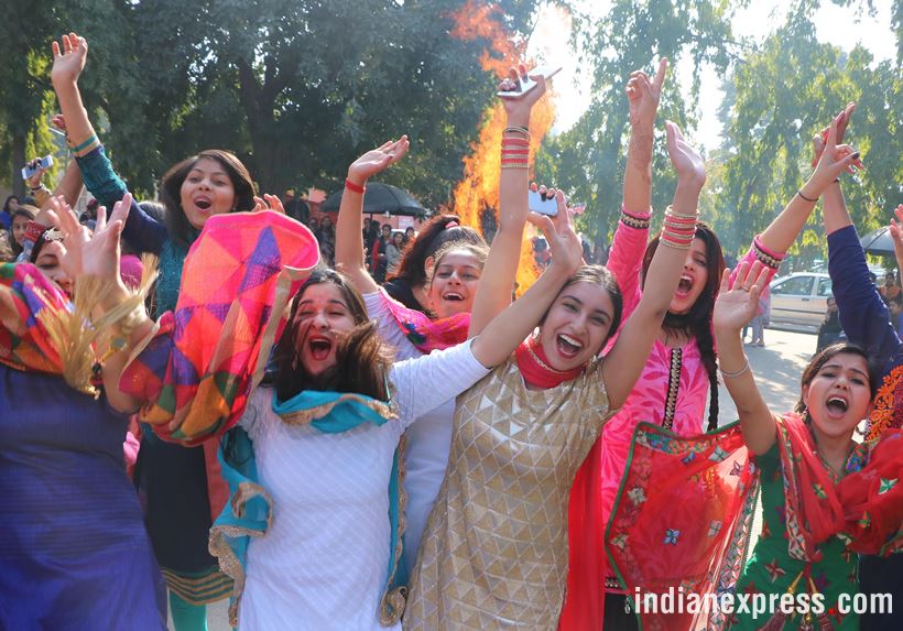 lohri, lohi photos, lohri images, lohri celebrations, lohri festival, lohri celebration photos, india lohri photos, lohri 2018, indian festivals, indian express