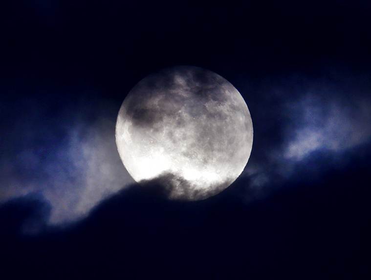 Lunar eclipse 2018 See stunning Super Blue Blood moon photos from