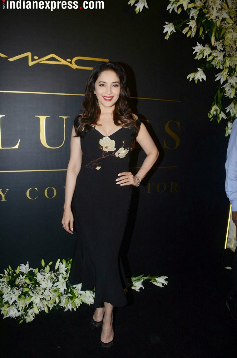 Kajol, Aishwarya Rai Bachchan, Sushmita Sen: The best and worst dressed at  Mickey Contractor's bash | Fashion News - The Indian Express