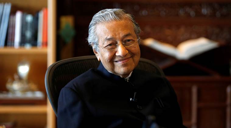 Malaysia S Opposition Alliance Names 92 Year Old Mahathir As Pm Candidate World News The