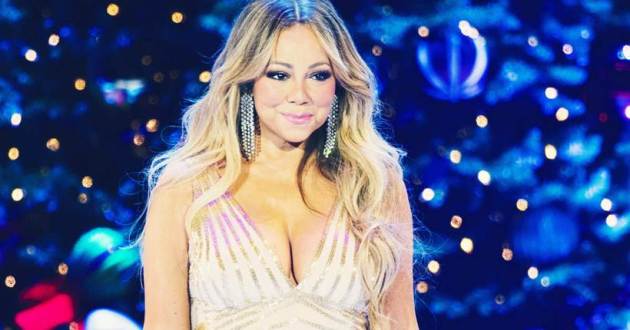 Mariah Carey makes it through Times Square set unscathed