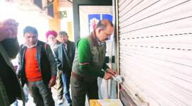 Fuming Supreme Court puts Master Plan changes on hold