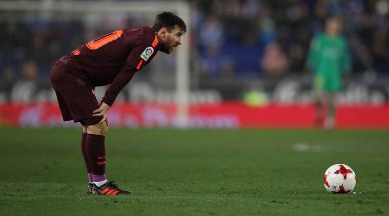 Lionel Messi Misses Penalty Barcelonas 29 Game Unbeaten Run Ends Football News The Indian 