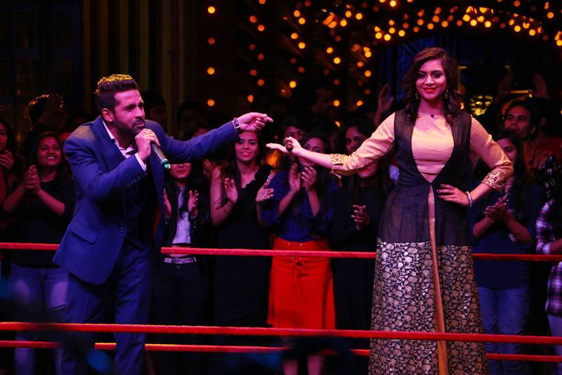 Shilpa, Vikas, Punesh and Arshi with the cast of Entertainment Ki Raat