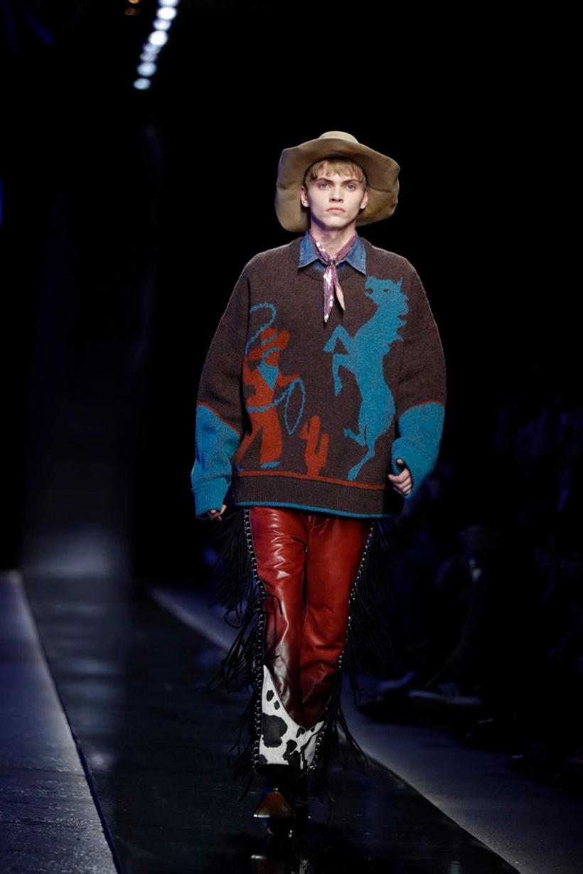 Milan Fashion week, Giorgio Armani, Giorgio Armani men's Fall-Winter 2018-19 collection, DSquared 2, sunnei, sartorial monk