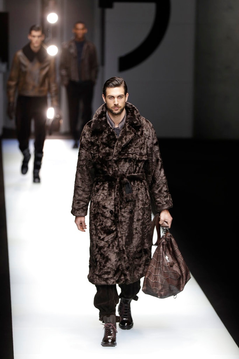 Milan Fashion week, Giorgio Armani, Giorgio Armani men's Fall-Winter 2018-19 collection, DSquared 2, sunnei, sartorial monk