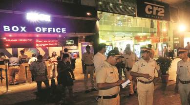 Padmaavat first show, padmaavat screening in mumbai, Padmaavat controversy, mumbai theatres, mumbai cinema halls, bollywood news