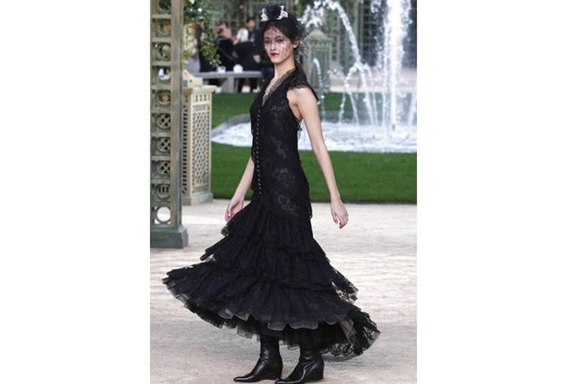 Paris Couture Fashion Week 2018, Paris Couture Fashion Week 2018 Chanel collection, Paris Couture Fashion Week 2018, latest haute couture designs, paris fahsion week, indian express, indian express news