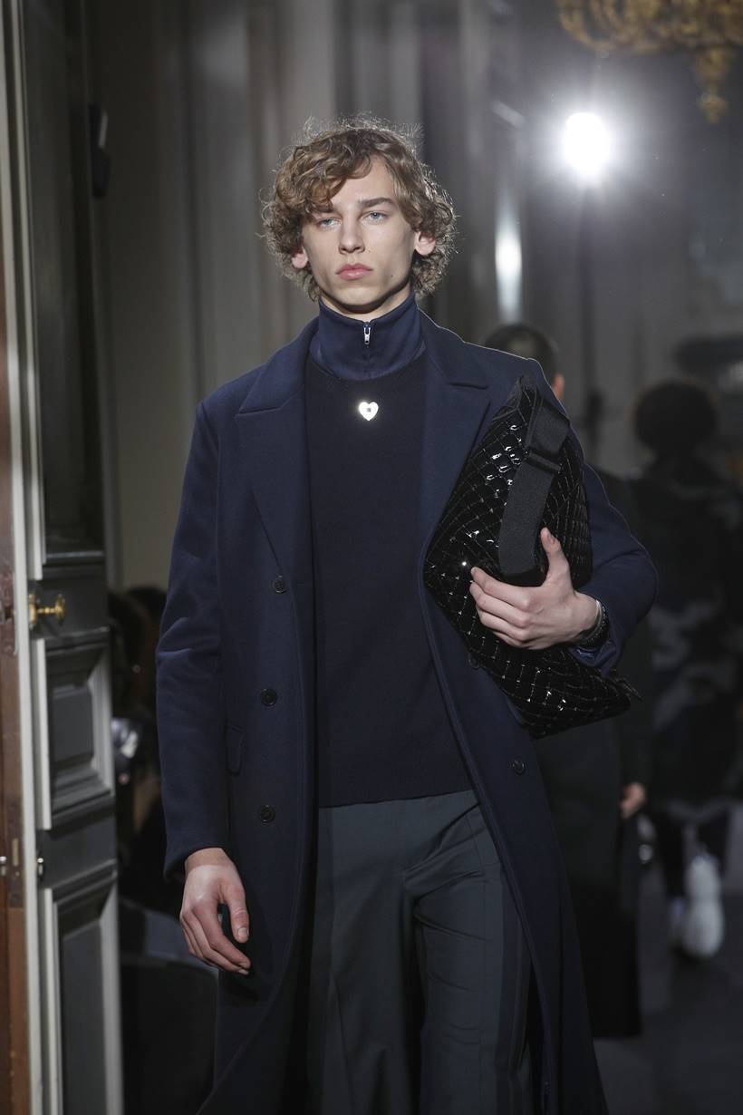 Paris Fashion Week 2018, Paris Men's Fashion Week 2018, Paris Fashion Week 2018 Julien David designs, Walter Van Beirendonck 2018 designs, Valentino 2018 designs, indian express, indian express news