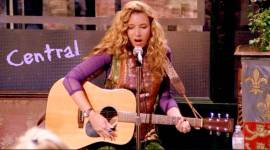 friends, friends episode 1 season 1, friends blooper, phoebe buffay, friends characters, ursula, phoebe, lisa kudrow, friends tv show, indian express, indian express news