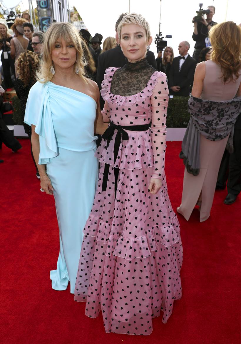 SAG Awards 2018, SAG Awards 2018 red carpet, Nicole Kidman, Kate Hudson, Yvonne Strahovski, Jackie Cruz, Greta Gerwig, Goldie Hawn, Allison Williams, hollywood fashion, celeb fashion, indian express, indian express news