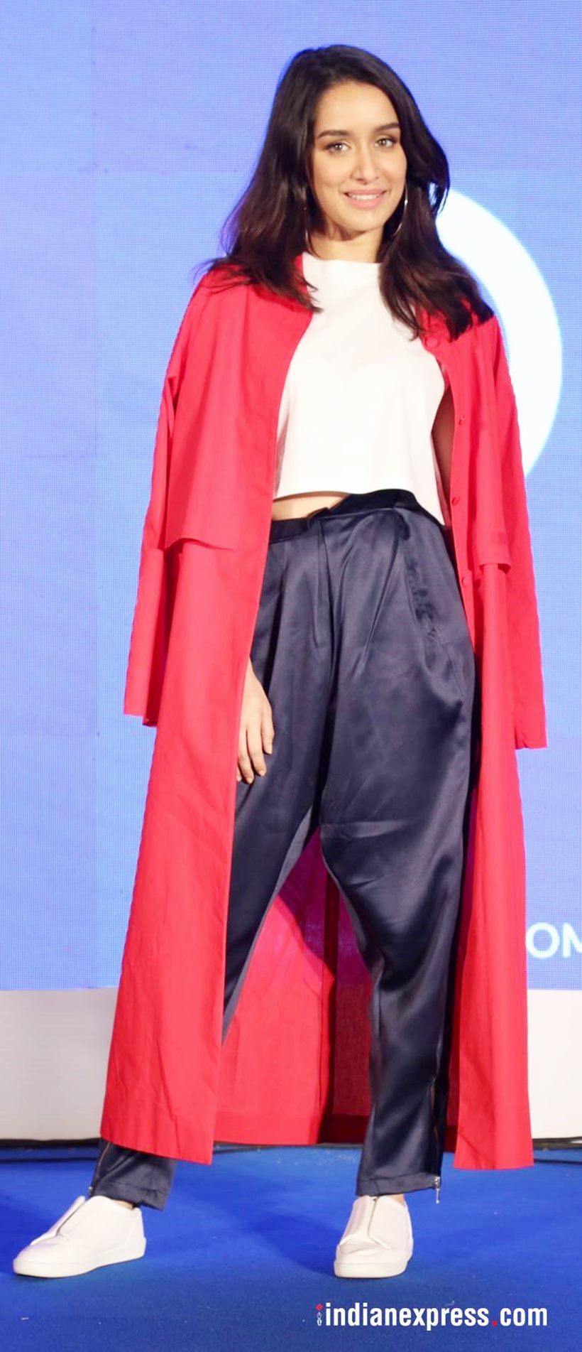 fashion hits and misses, aishwarya rai bachchan, deepika padukone, priyanka chopra, kareena kapoor khan, sonam kapoor, alia bhatt, kangana ranaut, shilpa shetty, taapsee pannu, aditi rao hydari, madhuri dixit, kajol, shraddha kapoor, tamannaah bhatia, shruti hassan, rakul preet, rakul preet singh, celeb fashion, bollywood fashion, indian express, indian express news