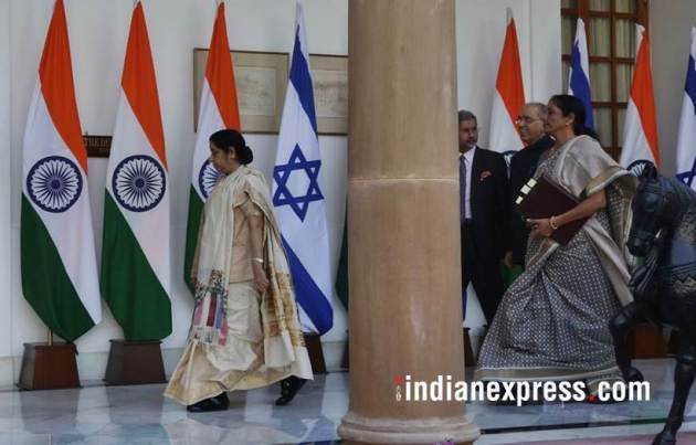 sushma swaraj, nirmala sitharaman, benjamin netanyahu, israel pm india visit photos, hyderabad house, indian express