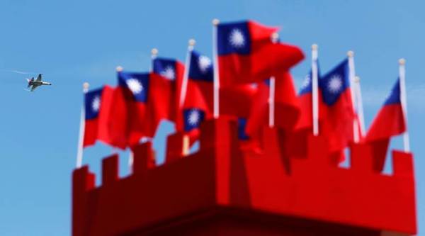 taiwan, china, taiwanese army, arms trade, advanced weapons investment, taiwan defence budget, chinese army, world news, asia news, indian express