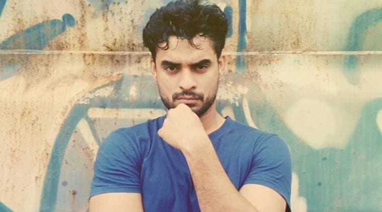 Tovino Thomas: Captivating Actor Photos