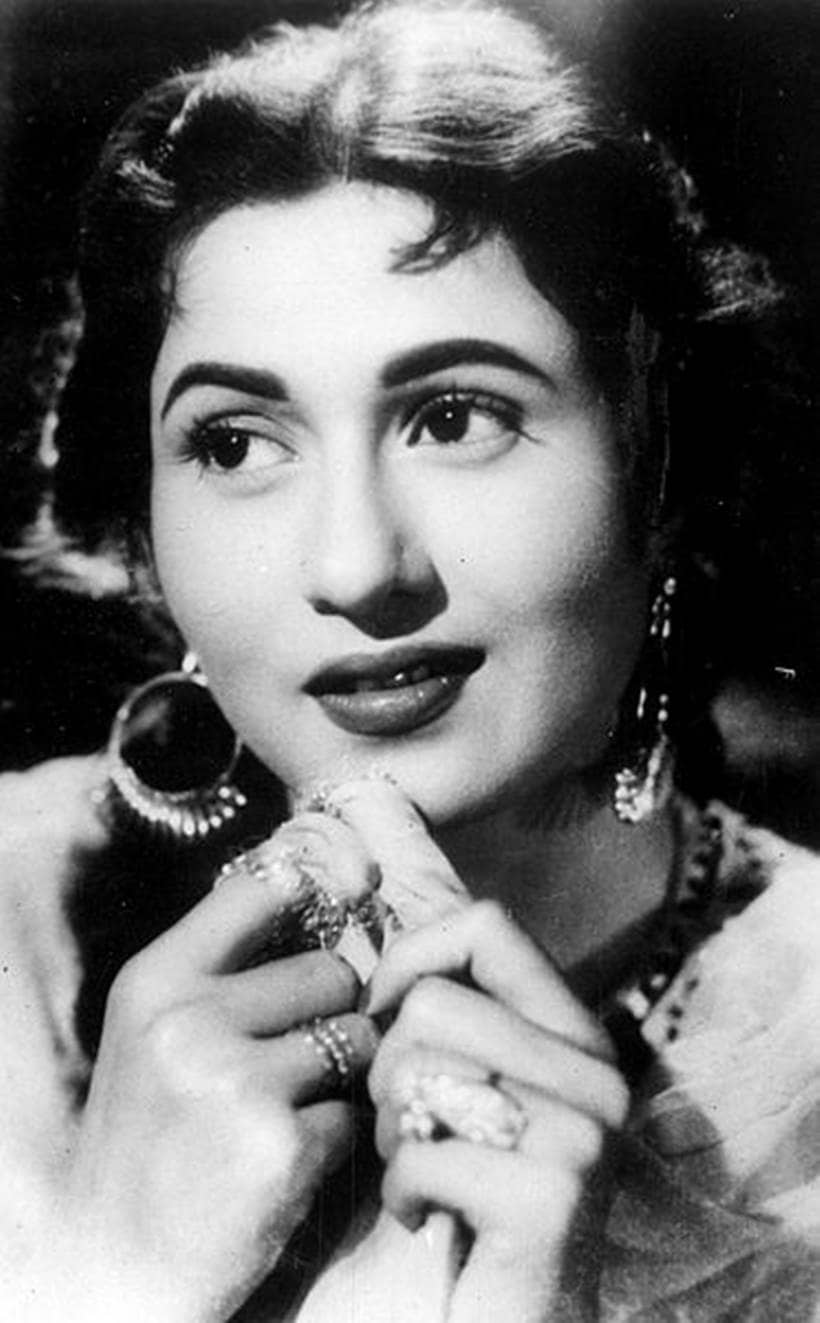 Pyar kiya to darna kya jab pyar kiya to……Madhubala classical Indian beauty  – konviktion