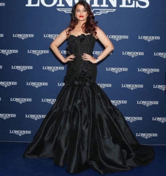 aishwarya rai, aishwarya rai bachchan, aishwarya rai photos, aishwarya rai in gown, aishwarya rai in gowns, gowns fashion, aishwarya rai gown fashion aishwarya rai wearing gowns, Indian Express, Indian Express news