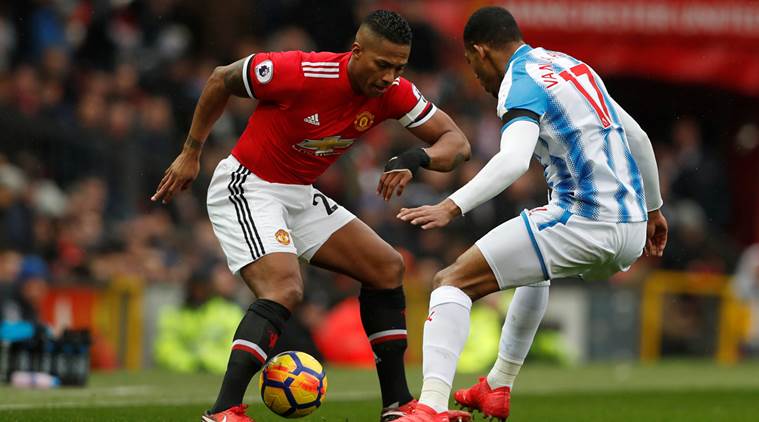 Antonio Valencia urges United to stay in hunt for Premier League title ...