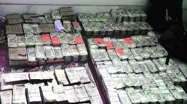 Contractor ‘close to ministers’, aides raided in Chennai; Rs 170 cr cash seized