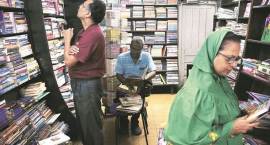 mumbai book shop, vidya virkar, strand book stall, Padma Shri TN Shanbhag, mumbai strand bookstore, indian express
