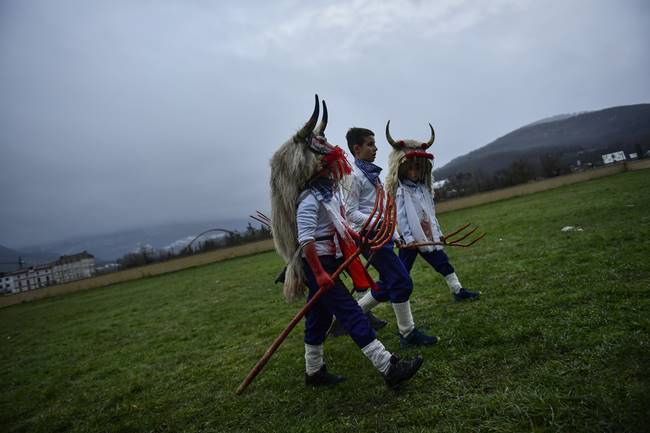 Haiti Carnival, Spain Carnival, Portugal carnival, switzerland carnival, carnival photos, weird photos, international carnivals