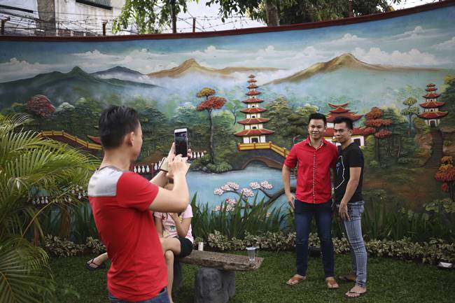 Chinese new year, lunar new year, chinese new year 2018, chinese year of dog, dog lunar new year, chinese new year photos, chinese lunar new year images, chinese new year celebrations, china lunar new year,