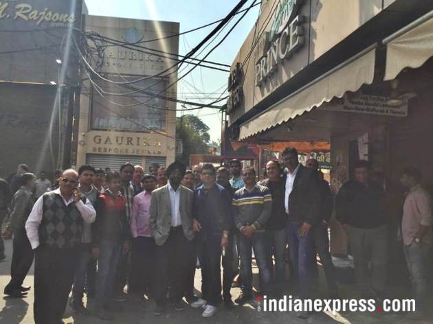 delhi bandh photos, delhi market shut images, delhi market strike pictures, mcd sealing drive, delhi markets closed pics, south ex, gk, cp, karol bagh, rajouri garden, indian express