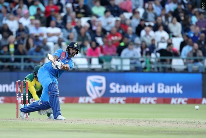 Shikhar Dhawan batting