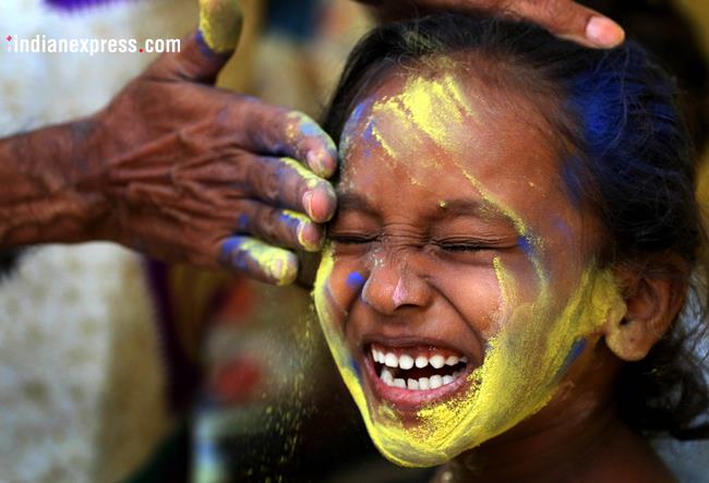 Holi photos, holi images, holi 2018