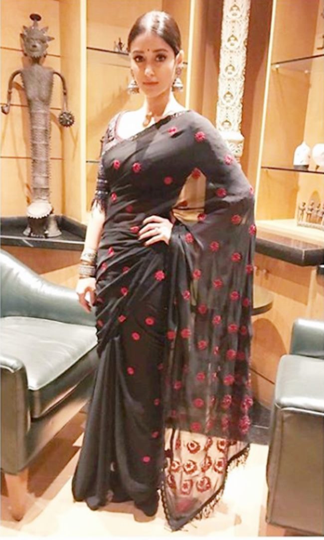 Deepika Padukone, Manushi Chhillar, Sonakshi Sinha, Aishwarya Rai Bachchan, Shilpa Shetty, Kriti Sanon, Twinkle Khanna, Madhuri Dixit Nene, Ileana D'Cruz, celeb fashion, bollywood fashion, indian express, indian express news