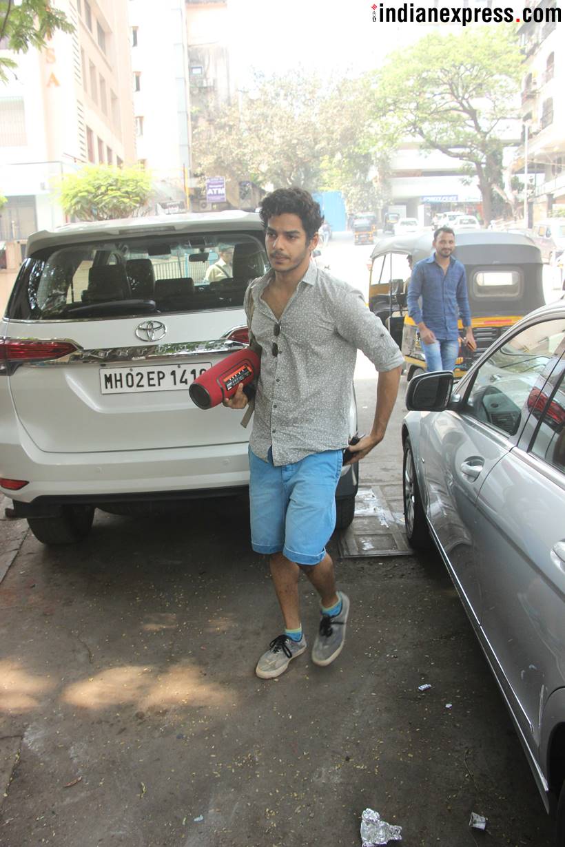 celeb spotting, celeb photos, bollywood celeb photos, disha patani