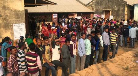 Long lines at Jaipur at the Bangladesh border (Esha Roy)