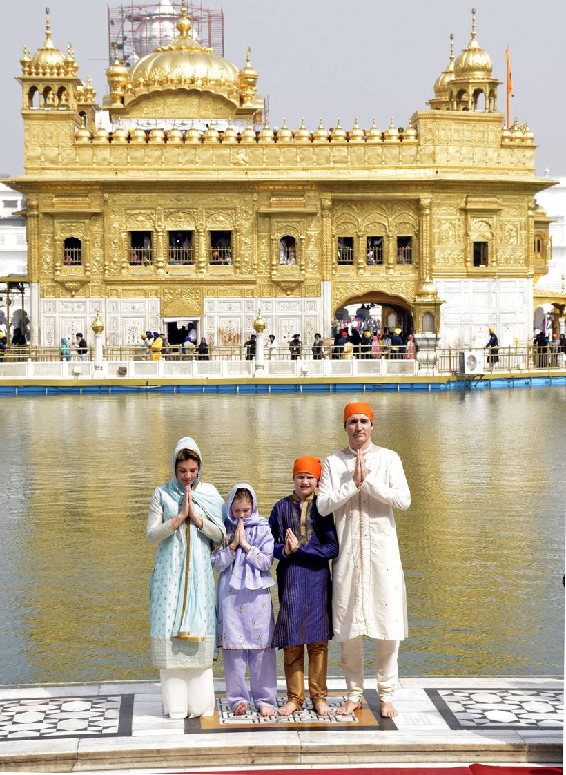 Justin 'Singh' Trudeau visits Golden Temple in Amritsar | India ...