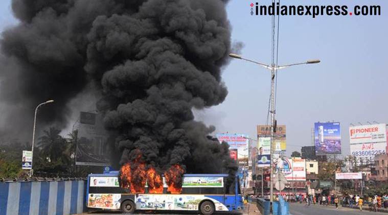 Two students run over; locals torch buses, attack policemen in Kolkata