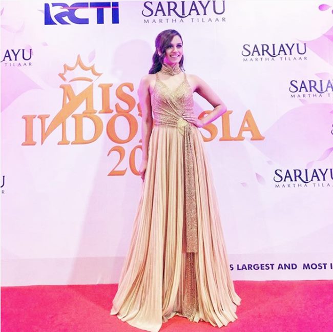 Kareena Kapoor Khan, Khushi Kapoor, Deepika Padukone, Manushi Chhillar, Malaika Arora, Sridevi, Karan Johar, Athiya Shetty, Shilpa Shetty, Mawra Hocane, Richa Chadha, Rani Mukerji, Neha Dhupia, Kriti Kharbanda, Bhumi Pednekar, Diana Penty, Shruti Hassan, Tamaanaah Bhatia, celeb fashion, bollywood fashion, indian express, indian express news