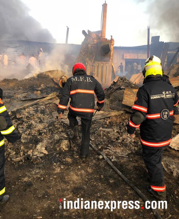 Mumbai Fire, Mankhurd Fire, Mankhurd Shop Fire, Maya Hotel Shop Fire, Mankhurd Maya Hotel Shop Fire, Mumbai News, Latest Mumbai News, Indian Express, Indian Express News