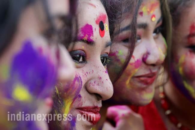 holi, holi photos, holi celebrations, holi in india, holi part, holi pics, indian express, indian express news
