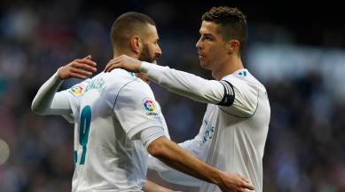 Cristiano Ronaldo caught on camera instructing Benzema where to pass the  ball during match - Football