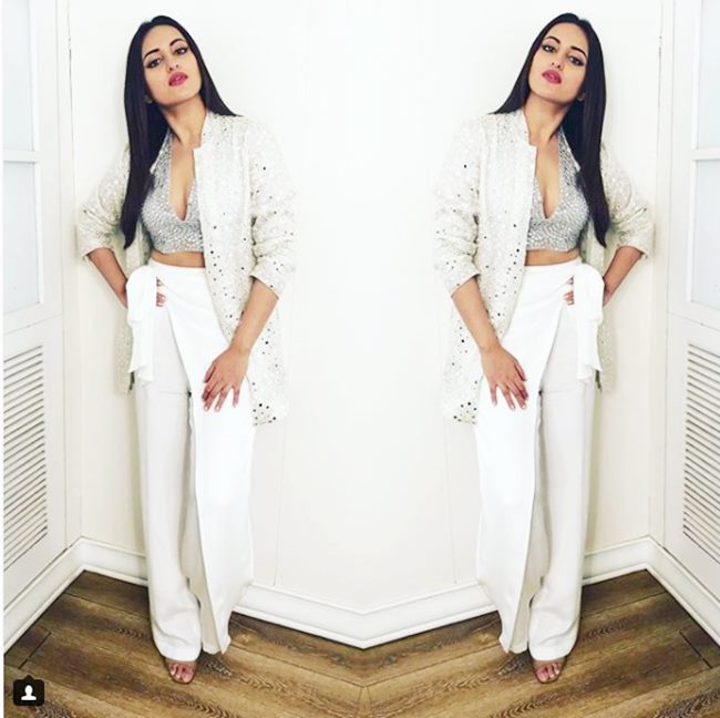 Deepika Padukone, Manushi Chhillar, Sonakshi Sinha, Aishwarya Rai Bachchan, Shilpa Shetty, Kriti Sanon, Twinkle Khanna, Madhuri Dixit Nene, Ileana D'Cruz, celeb fashion, bollywood fashion, indian express, indian express news