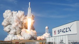 SpaceX, SpaceX Falcon Heavy, Elon Musk, What is Falcon Heavy, Falcon Heavy launch, Tesla Roadster, Tesla car in space, Falcon Heavy launch space
