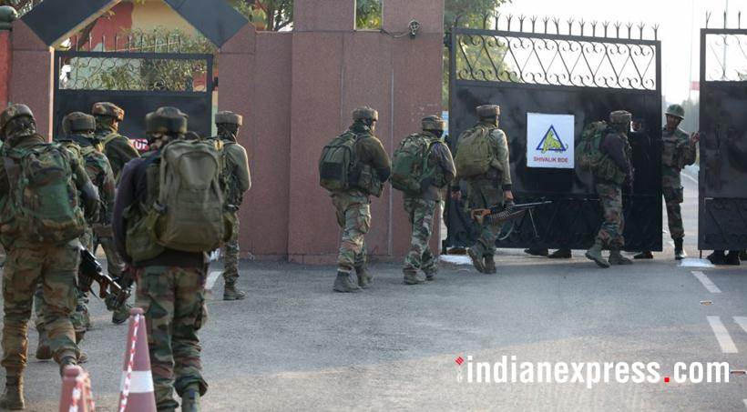 Sunjwan attack photos, sunjwan encounter images, army encounter images, army camp attack pics, jammu kashmir, indian army pictures, sunjwan latest pics, indian express