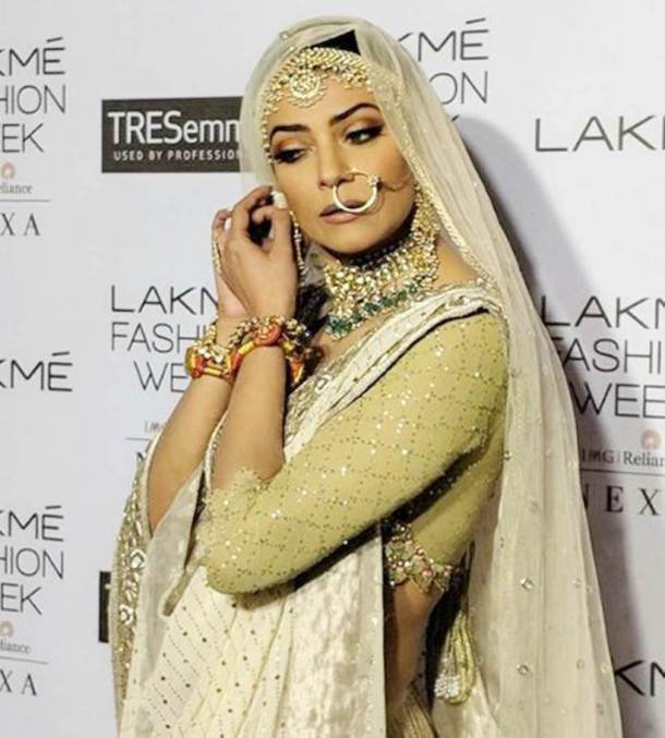 sushmita sen 2018 photos sushmita sen pays tribute to rekha at lakme sushmita sen 2018 photos sushmita sen pays tribute to rekha at lakme