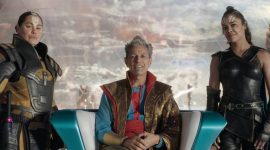 jeff goldblum as grandmaster in thro ragnarok