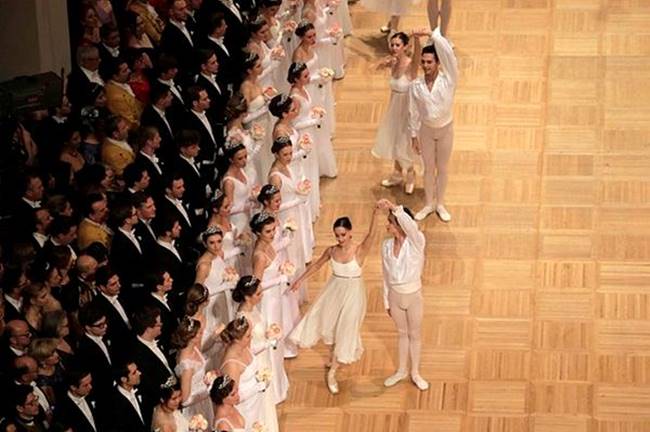 Vienna Opera Ball, Vienna Opera Ball ballet performers, Vienna Opera Ball Wiener Staatsballett, Wiener Staatsballett opening ceremony, indian express, indian express news
