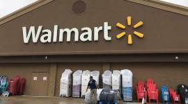 Walmart online business, e-commerce sites, Amazon Web Services, Walmart retail sales, digital sales, cloud storage, Google, Amazon online sales, Microsoft, cloud-powered big data, IBM