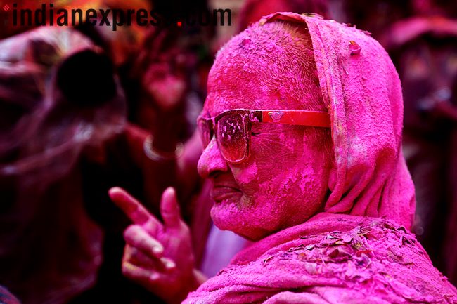Holi photos, holi images, holi 2018, holi virndavan
