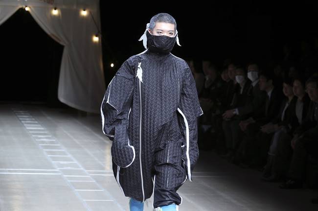 Tokyo fashion Week, Japan Fashion week, Japan Fashion week latest photos, Japan Fashion week latest designs, Japanese designs, Japan Fashion week 2018, indian express, indian express news