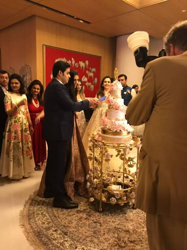 Akash Ambani Shloka Mehta engagement, Ambani engagement pics, Ambani engagement celebrations, Ambani engagement party, Ambani engagement bash, Akash Ambani Shloka Mehta engagement pics, indian express, indian express news