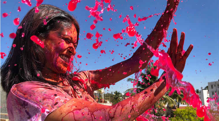 Holi photos, Holi 2018, Holi dates, Holi songs, Holi how to take best photos, tips for Holi photos, Holi photos tips and tricks